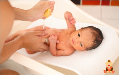 How-do-you-give-a-newborn-a-sponge-bath