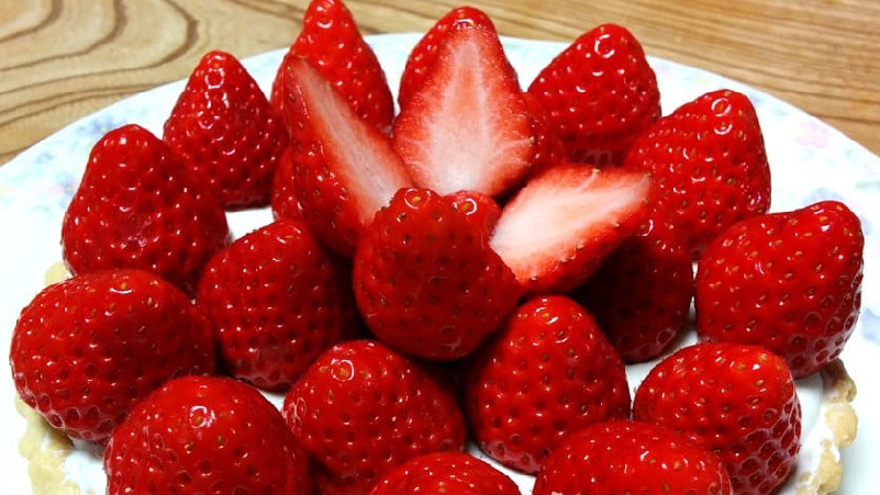 Avoid-Strawberries-During-First-Year-of-Baby