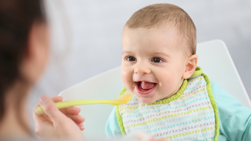 Foods-Necessary-to-Avoid-During-First-Year-of-Baby
