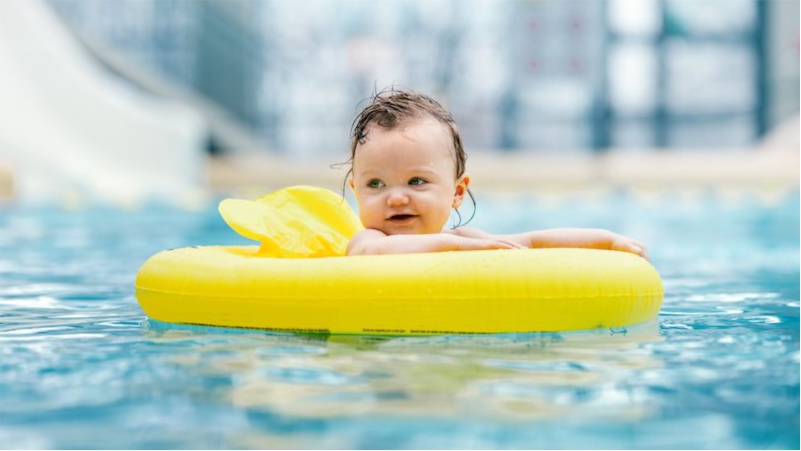 Tips-to-take-care-of-your-baby-from-Water-Safety